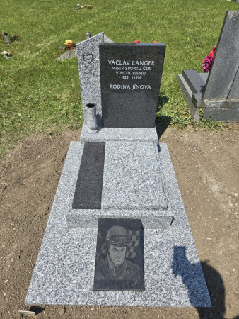 Hrob na urny Tarn Impala.jpg